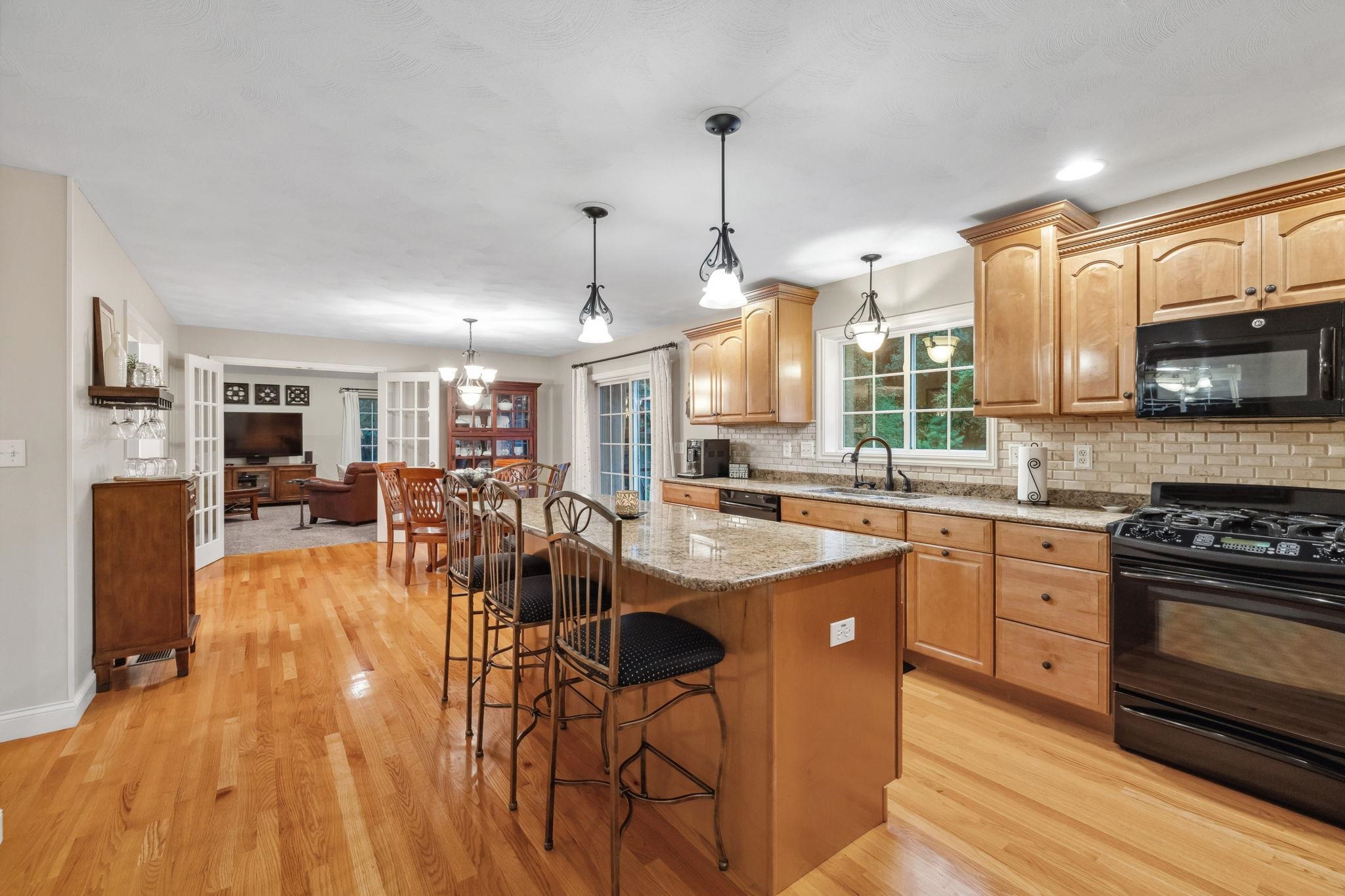 11 Gauthier Way Pelham, NH 03076 - Photo 12 of 40