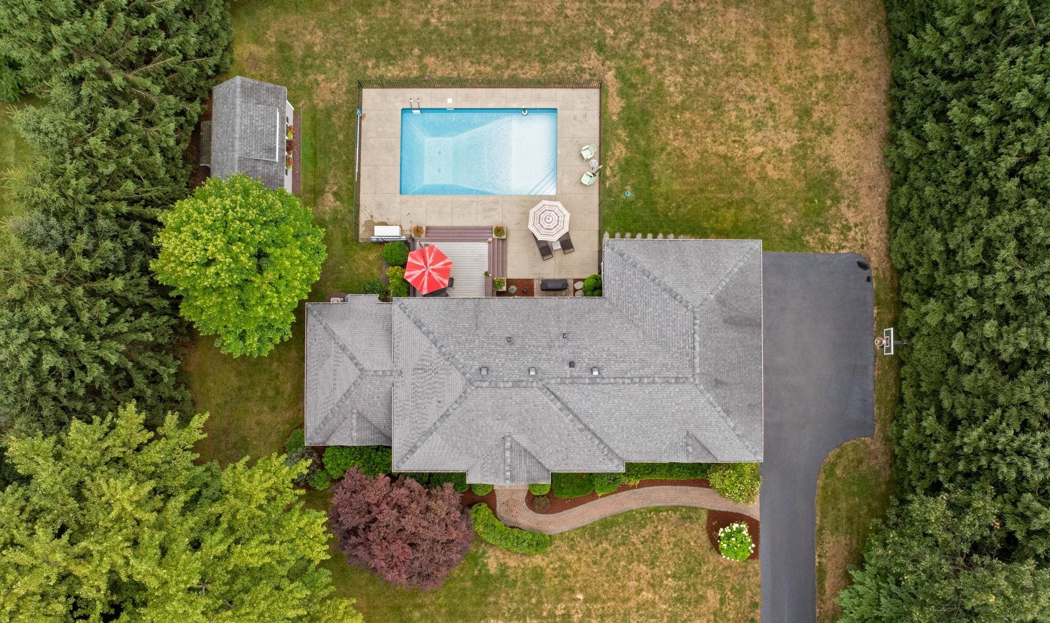 11 Gauthier Way Pelham, NH 03076 - Photo 2 of 40