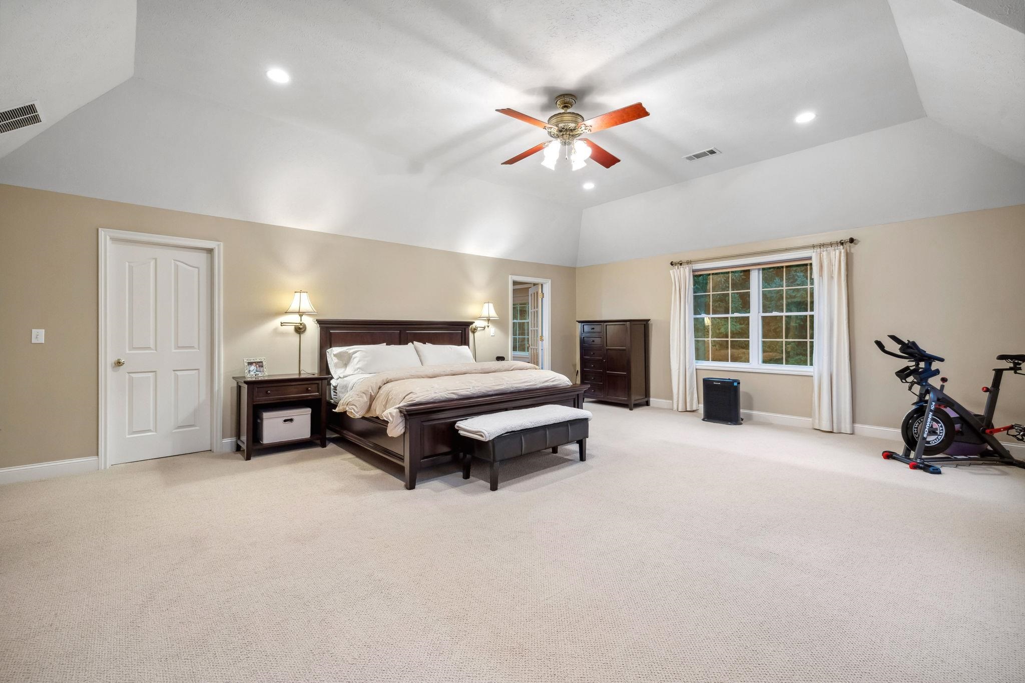 11 Gauthier Way Pelham, NH 03076 - Photo 25 of 40