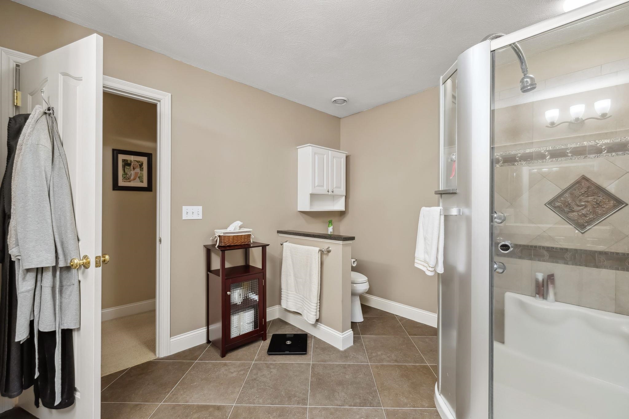 11 Gauthier Way Pelham, NH 03076 - Photo 30 of 40