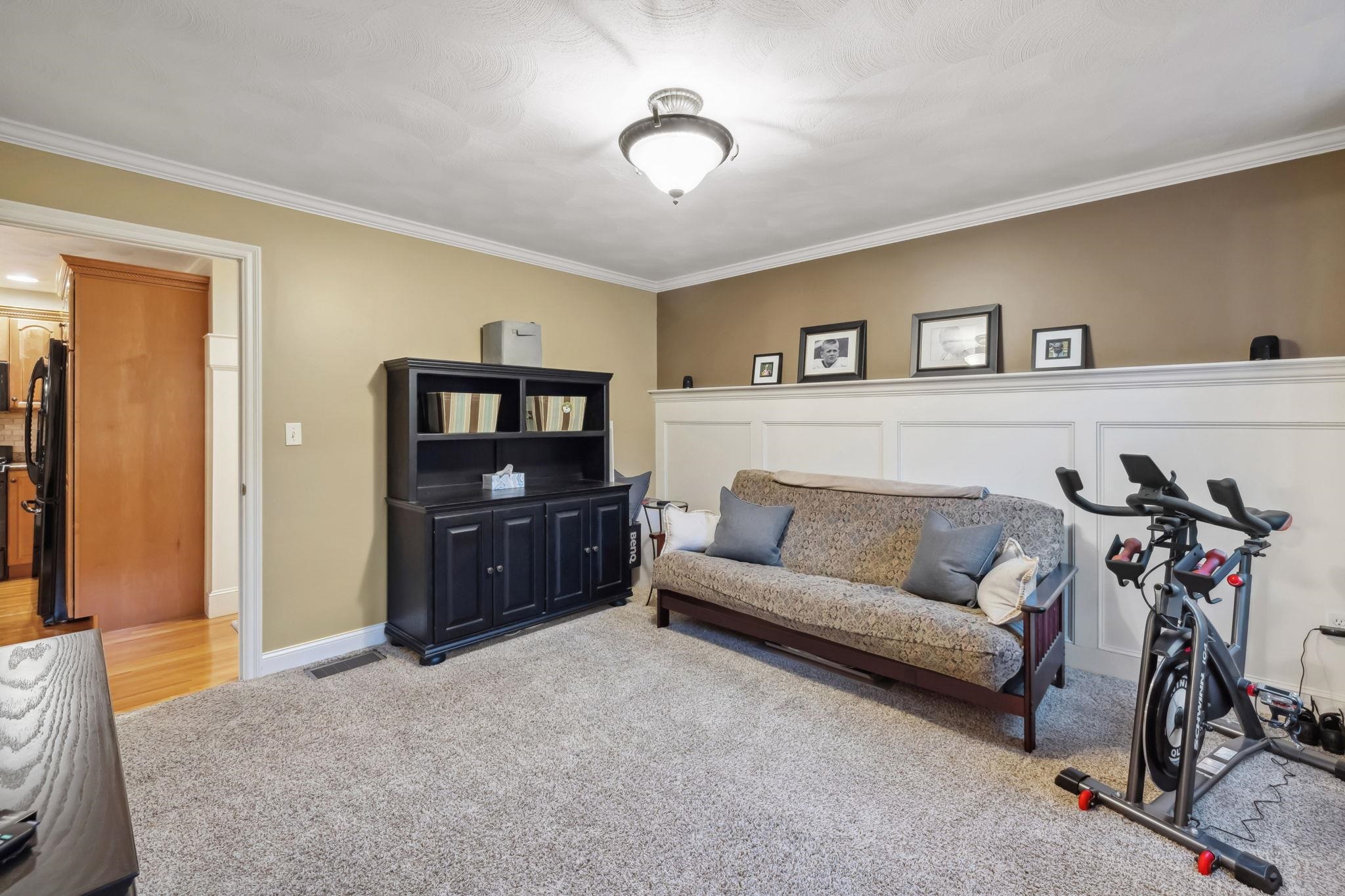 11 Gauthier Way Pelham, NH 03076 - Photo 9 of 40