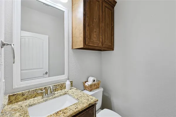 $2,600 | 342 West Huffman Street, Krum, TX 76249