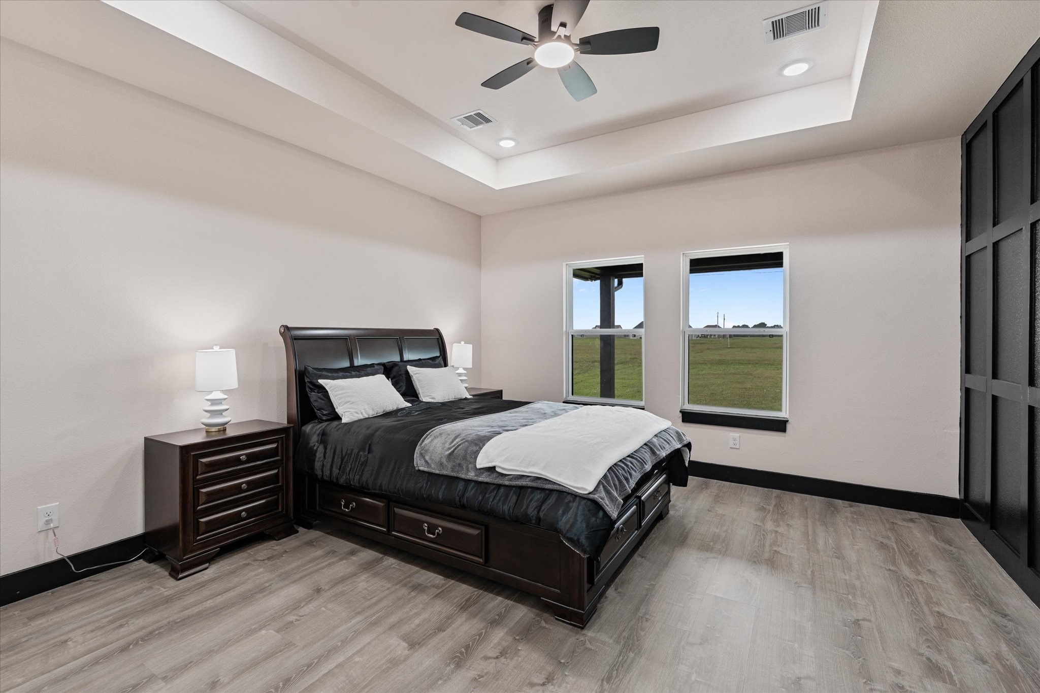 447 Sunset Trail Angleton, TX 77515 - Photo 24 of 41 Primary Bedroom