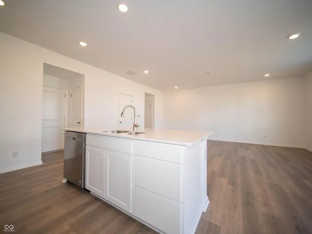 $289,900 | 6285 Wasco Drive, Whitestown, IN 46075