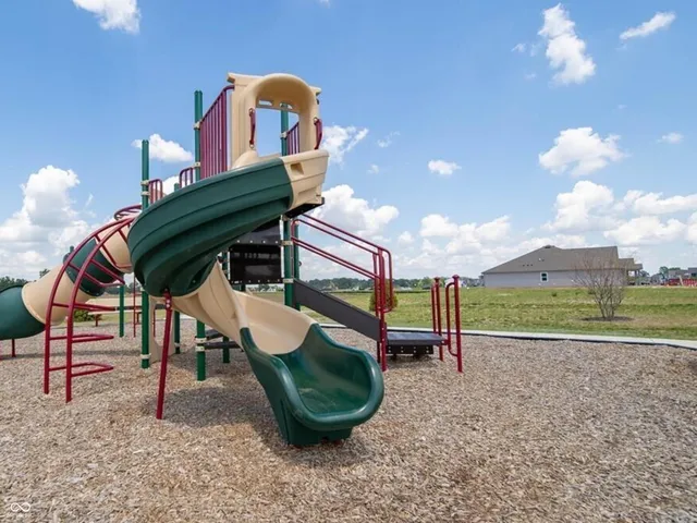 $289,900 | 6285 Wasco Drive, Whitestown, IN 46075