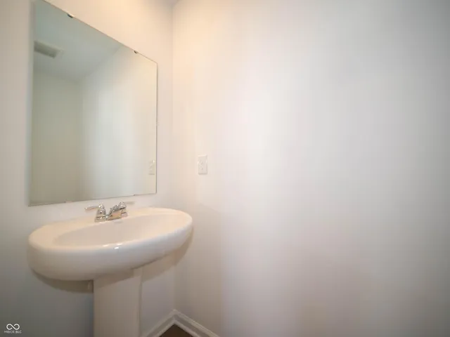 $289,900 | 6285 Wasco Drive, Whitestown, IN 46075