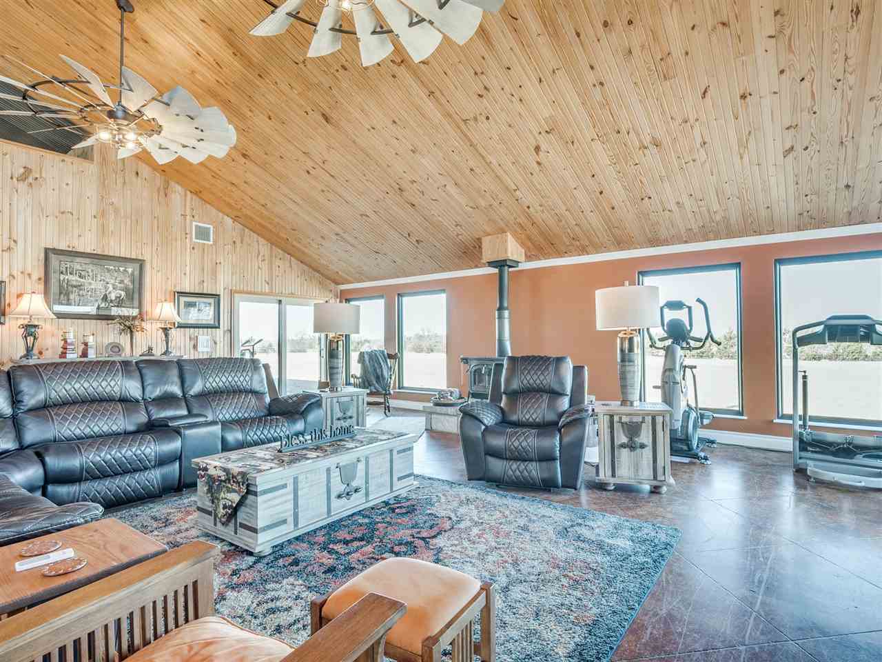 9900 South Mehan Road Perkins, OK 74059 - Photo 9 of 35 Gallery Image 9