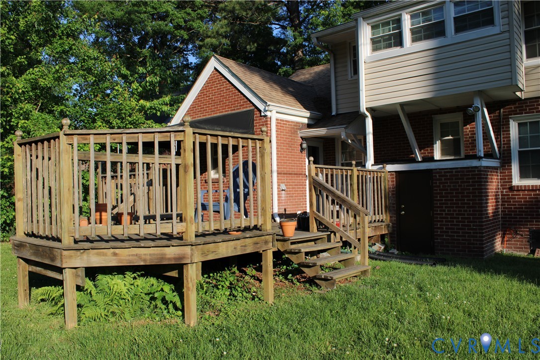 902 Hampton Road Petersburg, VA 23805 - Photo 9 of 9 Multi level deck in fenced rear yard