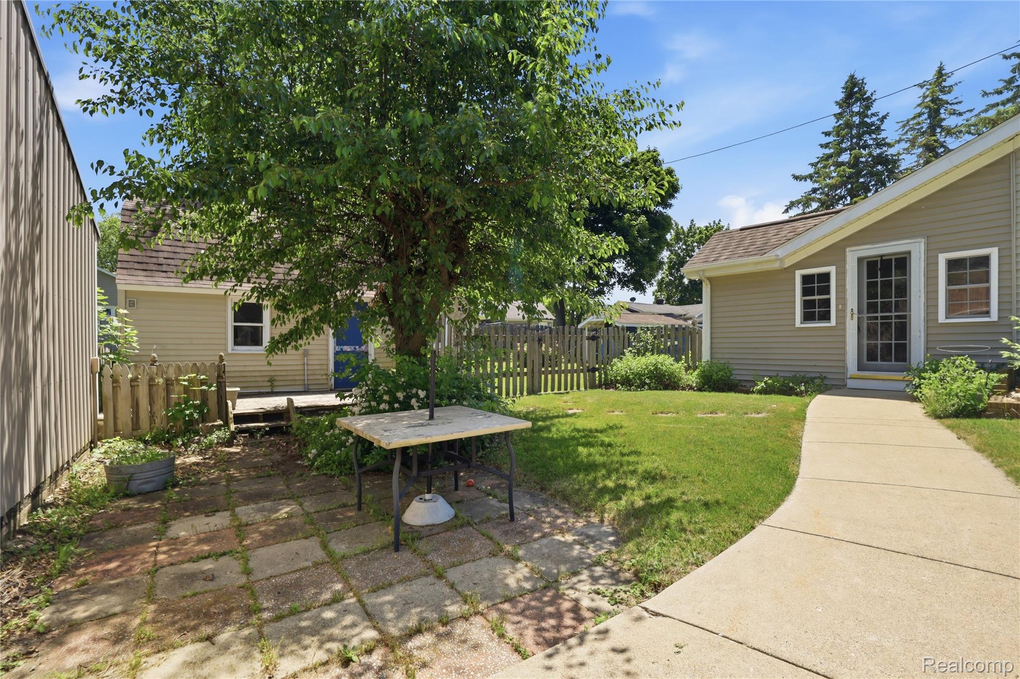 208 Flushing Street Gaines, MI 48436 - Photo 33 of 38