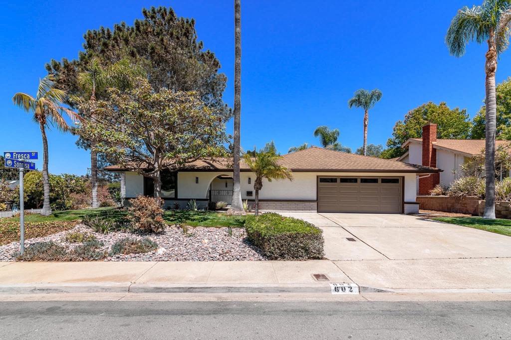 602 Fresca Street Solana Beach, CA 92075 - Photo 4 of 28