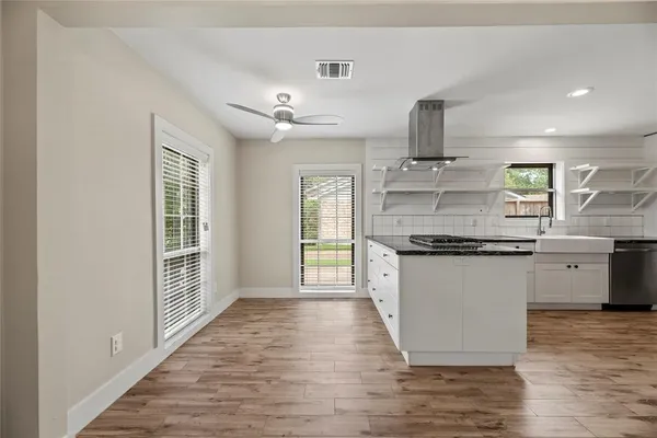 $2,300 | 2219 Briarview Drive, Houston, TX 77077