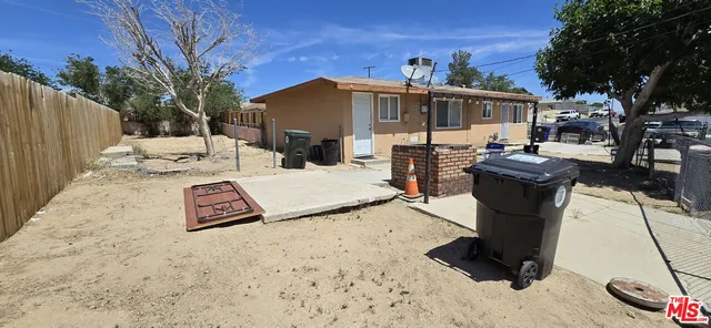 a view of outdoor space yard and patio