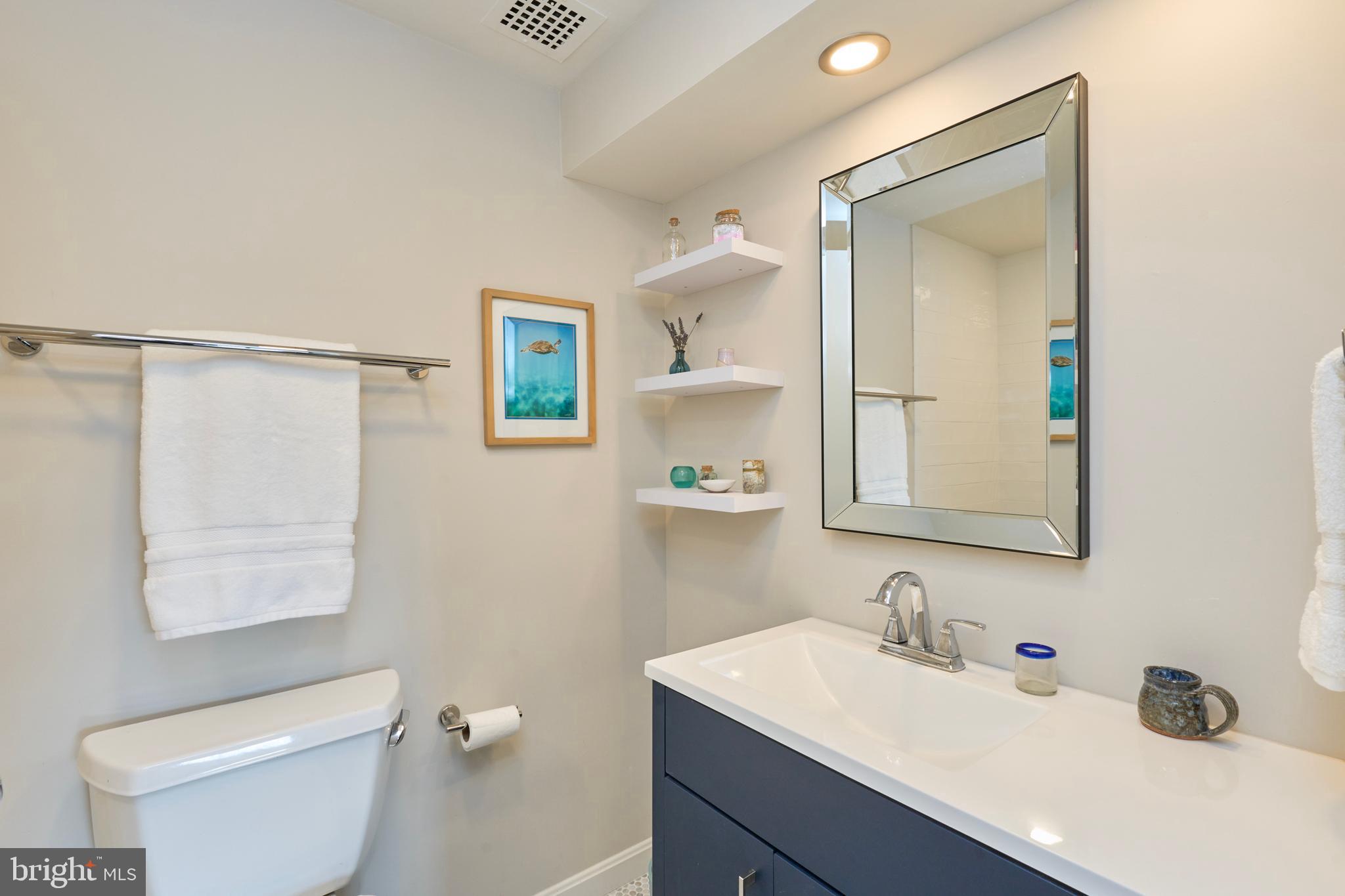 2501 Calvert Street Northwest, Unit 809 Washington, DC 20008 - Photo 23 of 33 newly remodeled en-suite with gorgeous