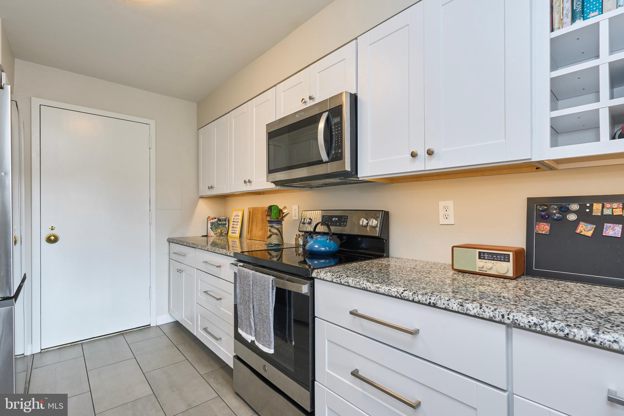 2501 Calvert Street Northwest, Unit 809 Washington, DC 20008 - Photo 7 of 33 recently remodeled kitchen with