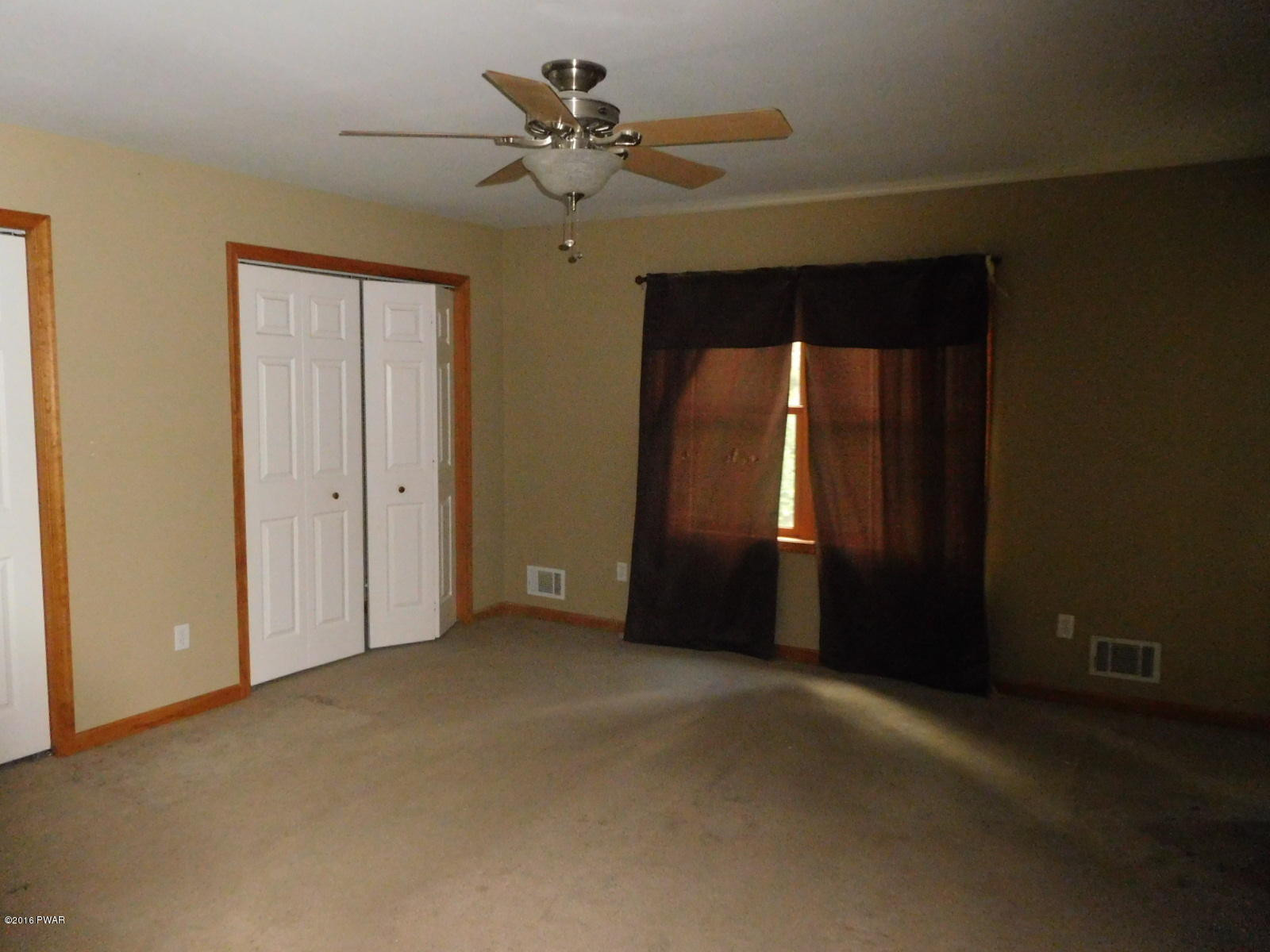 130 Weasel Road Dingmans Ferry, PA 18328 - Photo 11 of 14 DSCN2032