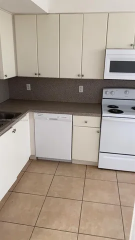 $2,000 | 22831 Southwest 88th Place, Unit 205, Cutler Bay, FL 33190