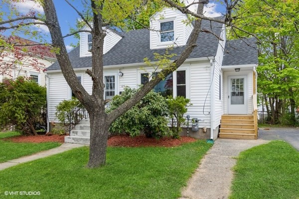 124 Chittick Road Boston, MA 02136 - Photo 1 of 15 Gallery Image 1