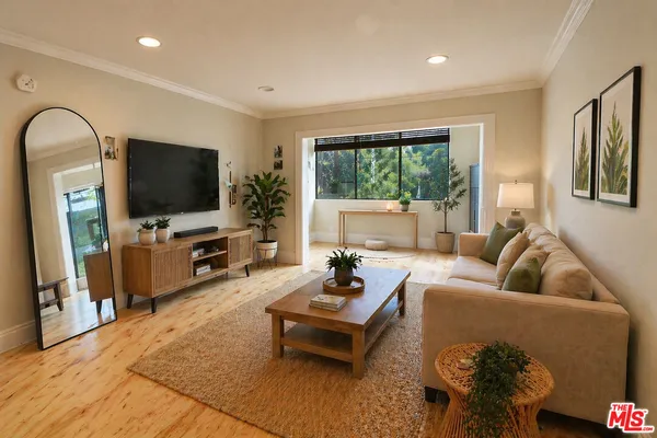 $465,000 | 14934 Dickens Street, Unit 19, Sherman Oaks, CA 91403