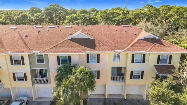 $368,000 | 125 Galicia Way, Unit 204, Jupiter, FL 33458