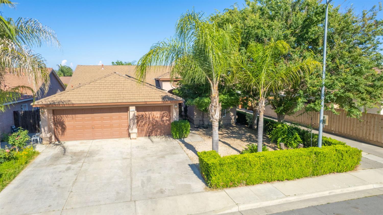 1135 Rafer Johnson Drive Kingsburg, CA 93631 - Photo 41 of 55