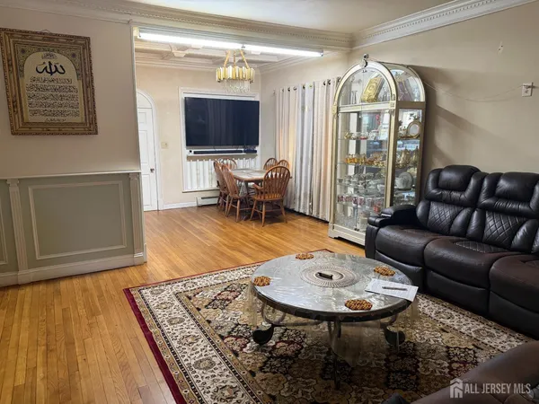 $6,000 | 118 Swarthmore Terrace, Metuchen, NJ 08840