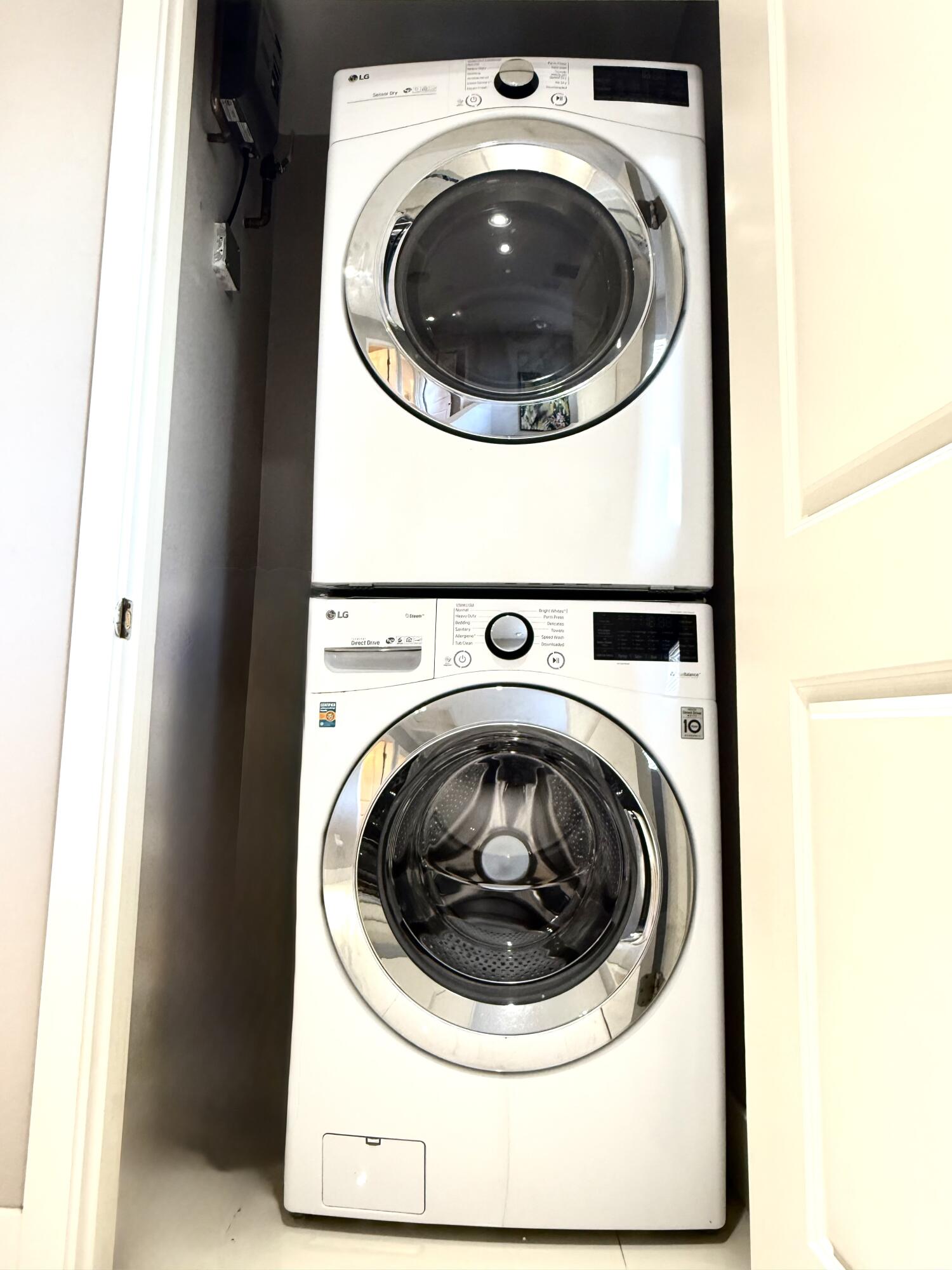 15 Lake View Drive Key Largo, FL 33037 - Photo 28 of 53 a utility room with dryer and washer