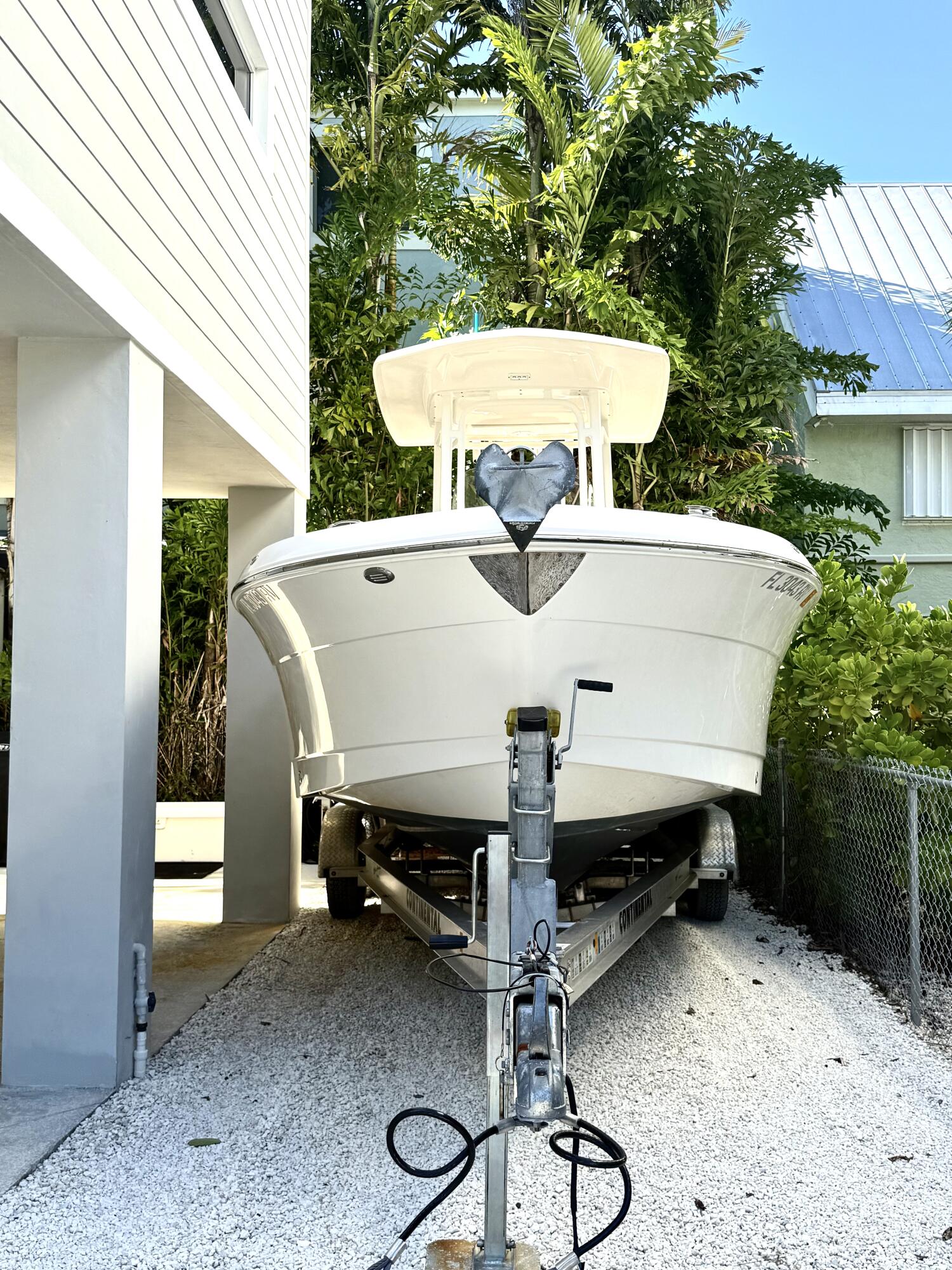 15 Lake View Drive Key Largo, FL 33037 - Photo 5 of 53 a view of a patio in the backyard
