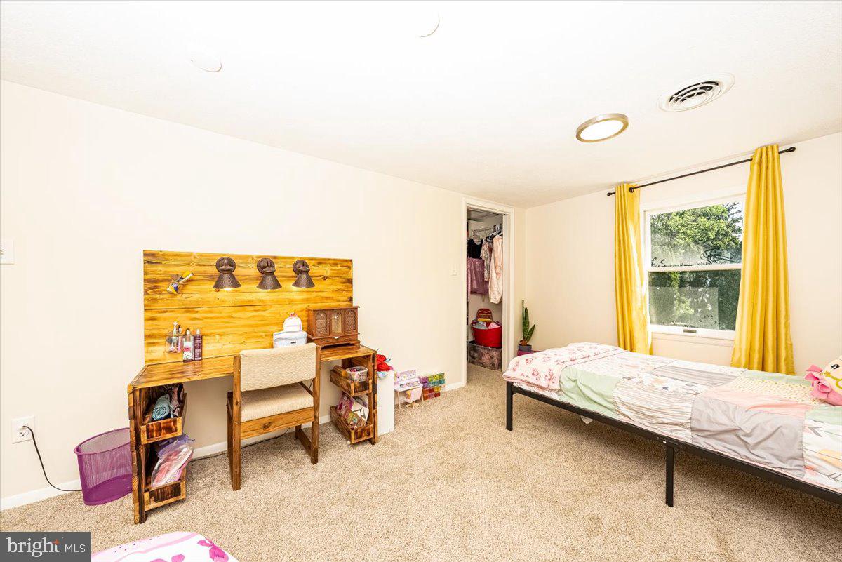 11 Mt Hebron Road Keedysville, MD 21756 - Photo 38 of 94