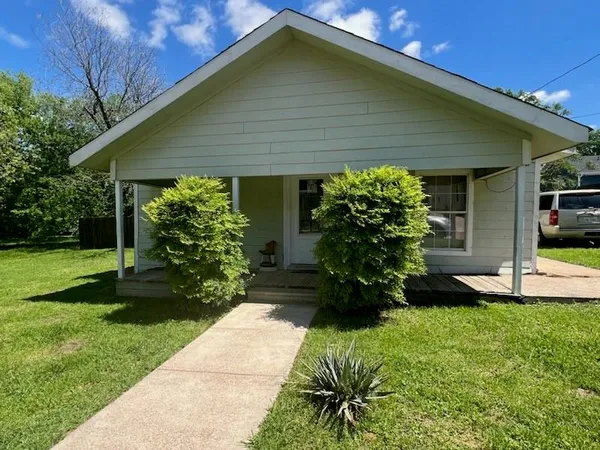 $280,000 | 205 South 2nd Avenue, Mansfield, TX 76063