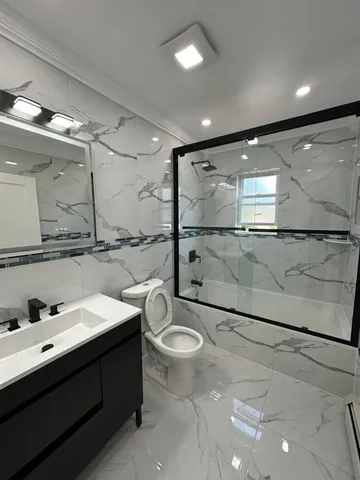 $909,999 | 21511 112th Avenue | Bellaire Estates