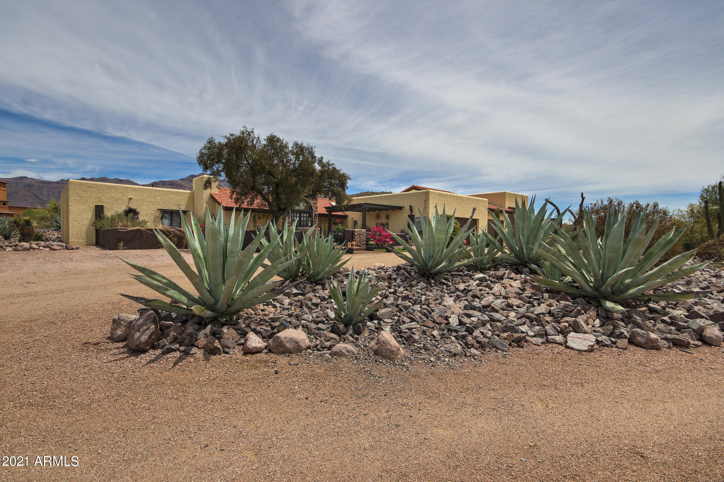 5479 South Kings Ranch Road Gold Canyon, AZ 85118 - Photo 4 of 113 5479 S Kings Ranch Rd-5