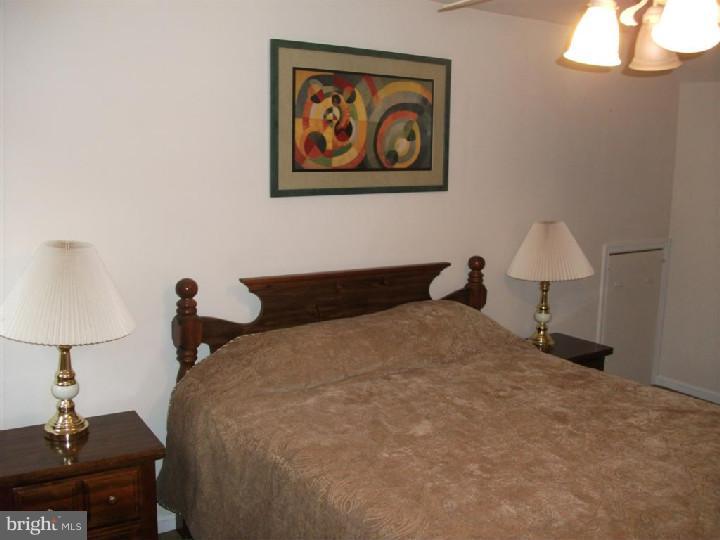 688 Egypt Road Phoenixville, PA 19460 - Photo 15 of 25 Bedroom - Main