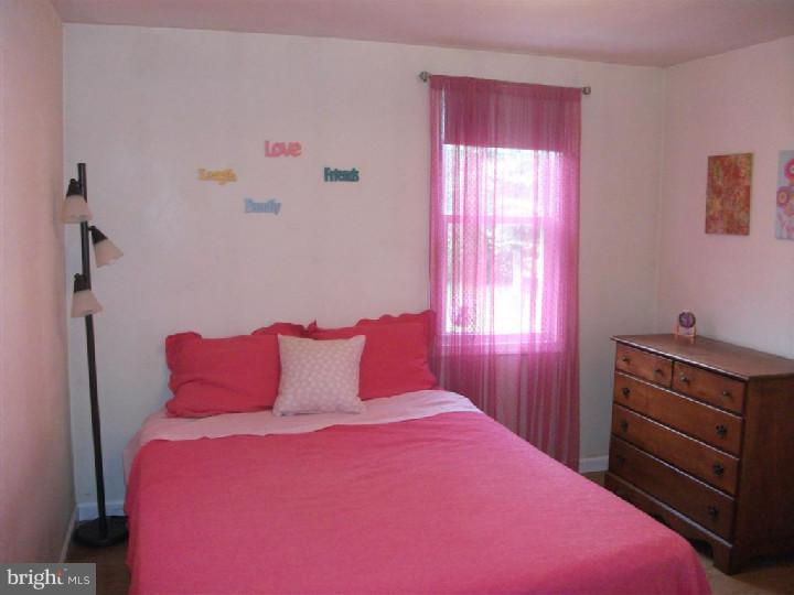 688 Egypt Road Phoenixville, PA 19460 - Photo 19 of 25 Bedroom 3