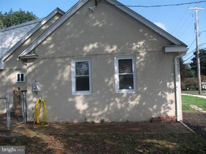 688 Egypt Road Phoenixville, PA 19460 - Photo 3 of 25 Exterior Side
