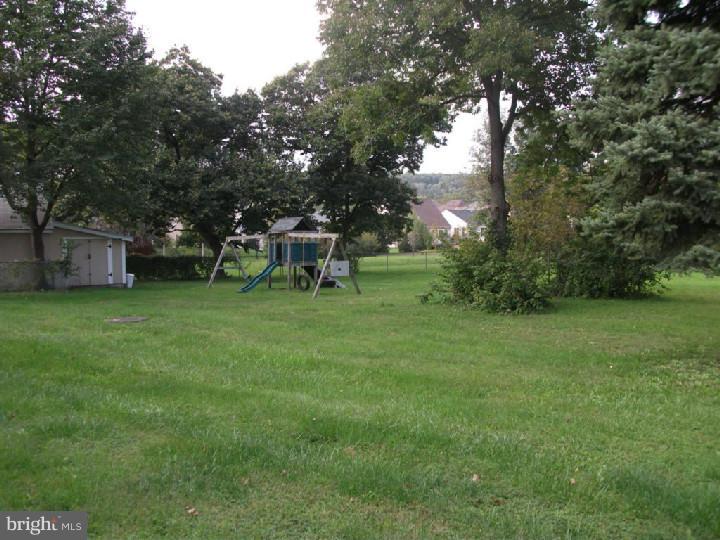 688 Egypt Road Phoenixville, PA 19460 - Photo 7 of 25 Exterior Back