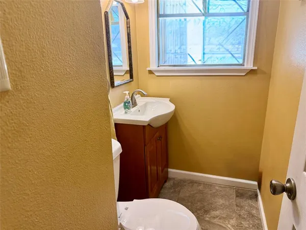$250,000 | 409 10th Street, Nocona, TX 76255