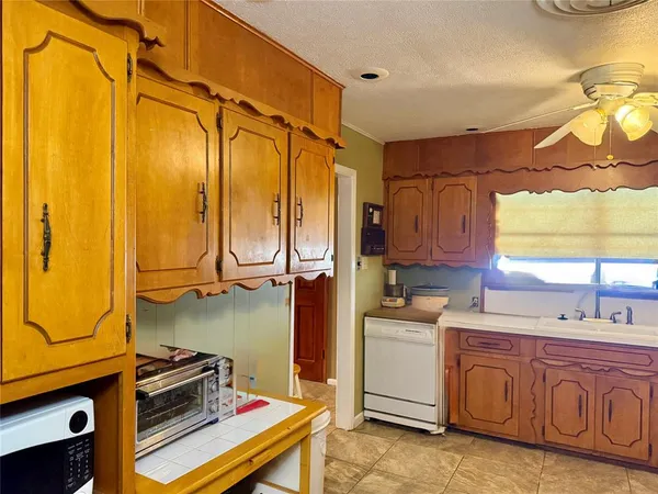 $250,000 | 409 10th Street, Nocona, TX 76255