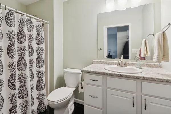 $419,900 | 13891 Fox Ridge Lane, Allenton, MI 48002