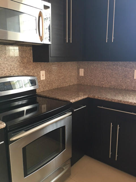 11201 Harbour Springs Circle Boca Raton, FL 33428 - Photo 8 of 24 11201 KIT2