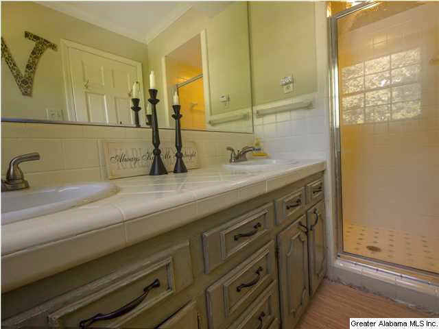 1729 Patton Chapel Road Birmingham, AL 35226 - Photo 17 of 32 Gallery Image 17