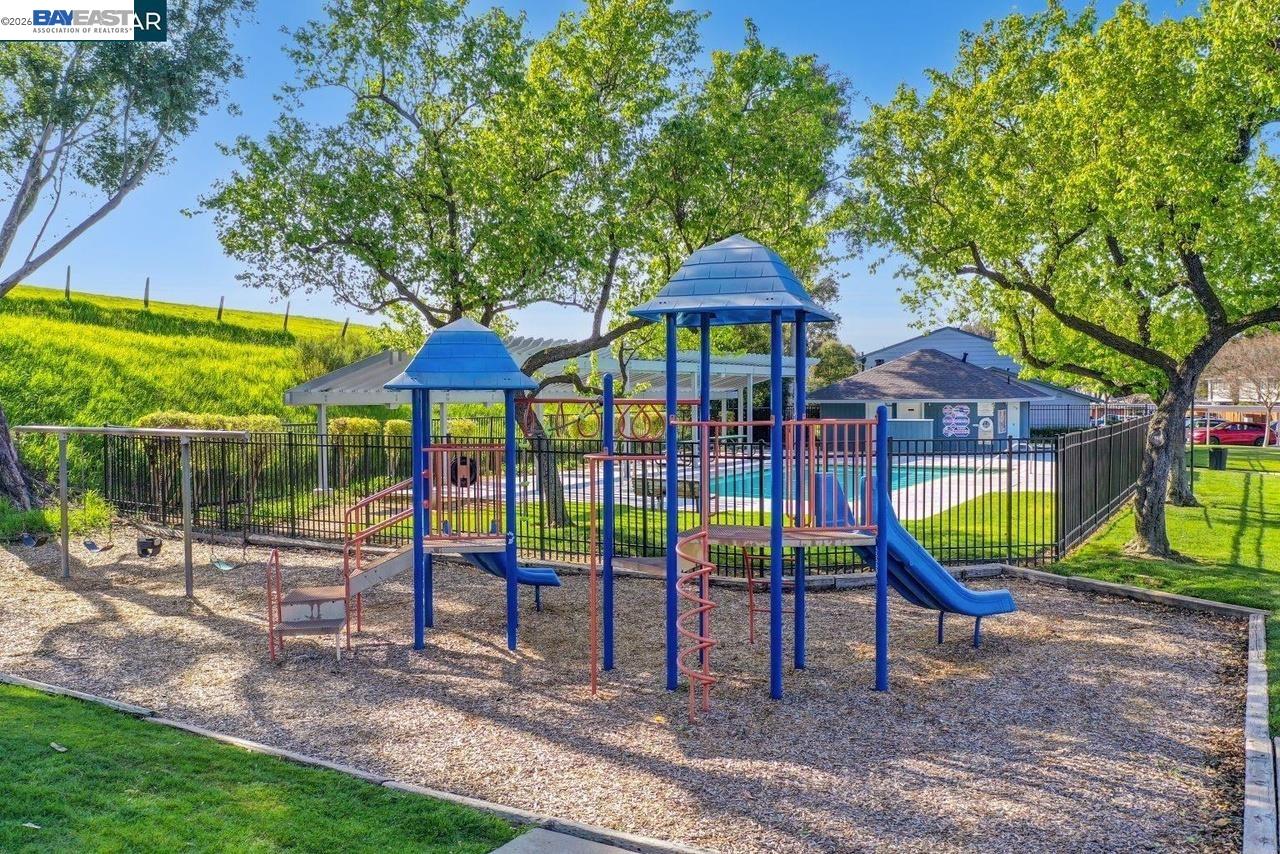 1391 Spring Valley Common Livermore, CA 94551 - Photo 14 of 14