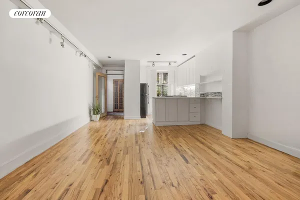 $6,500,000 | 154 A Hicks Street | Brooklyn Heights