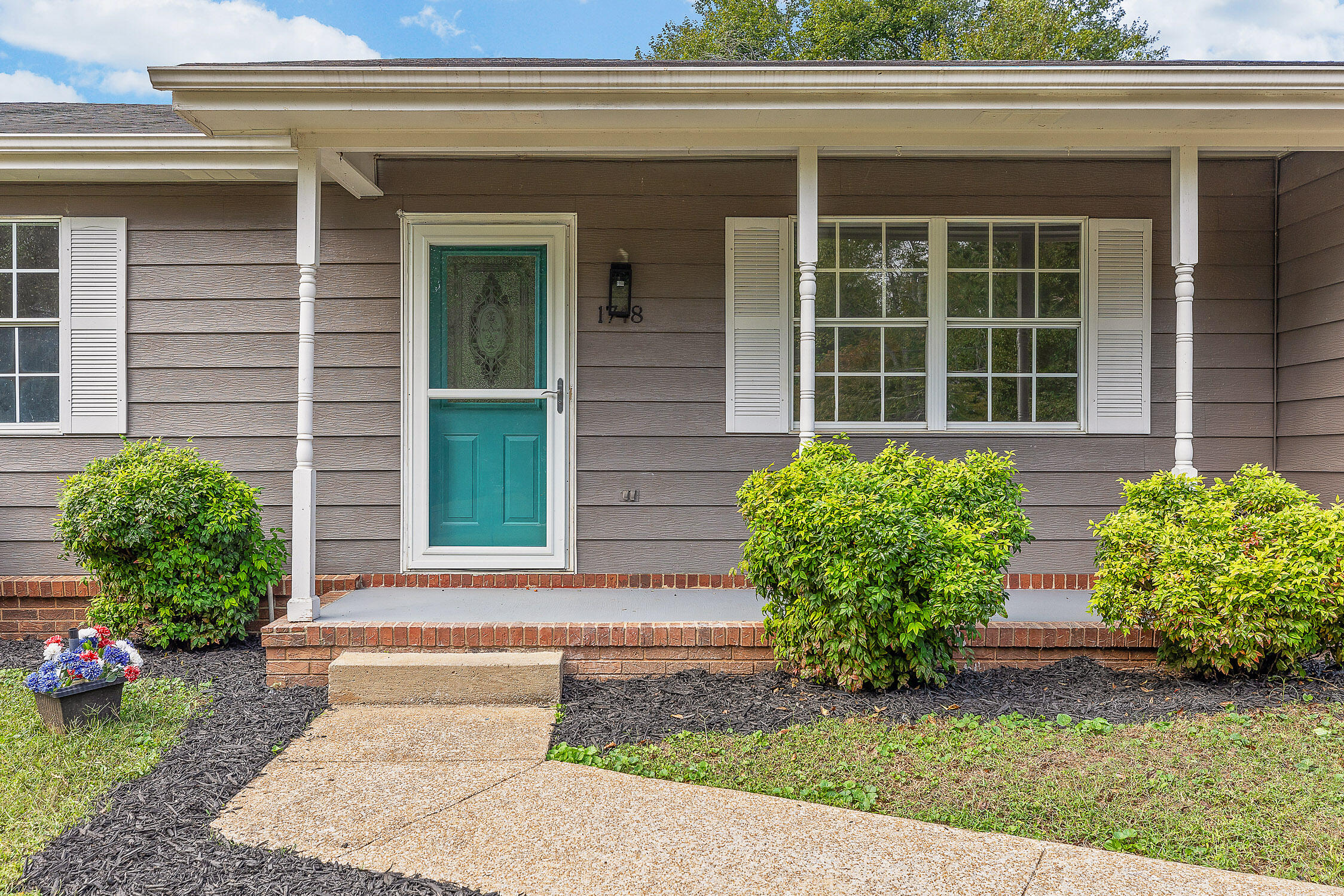 1748 Varner Road Hixson, TN 37343 - Photo 3 of 27 1748 Varner Road