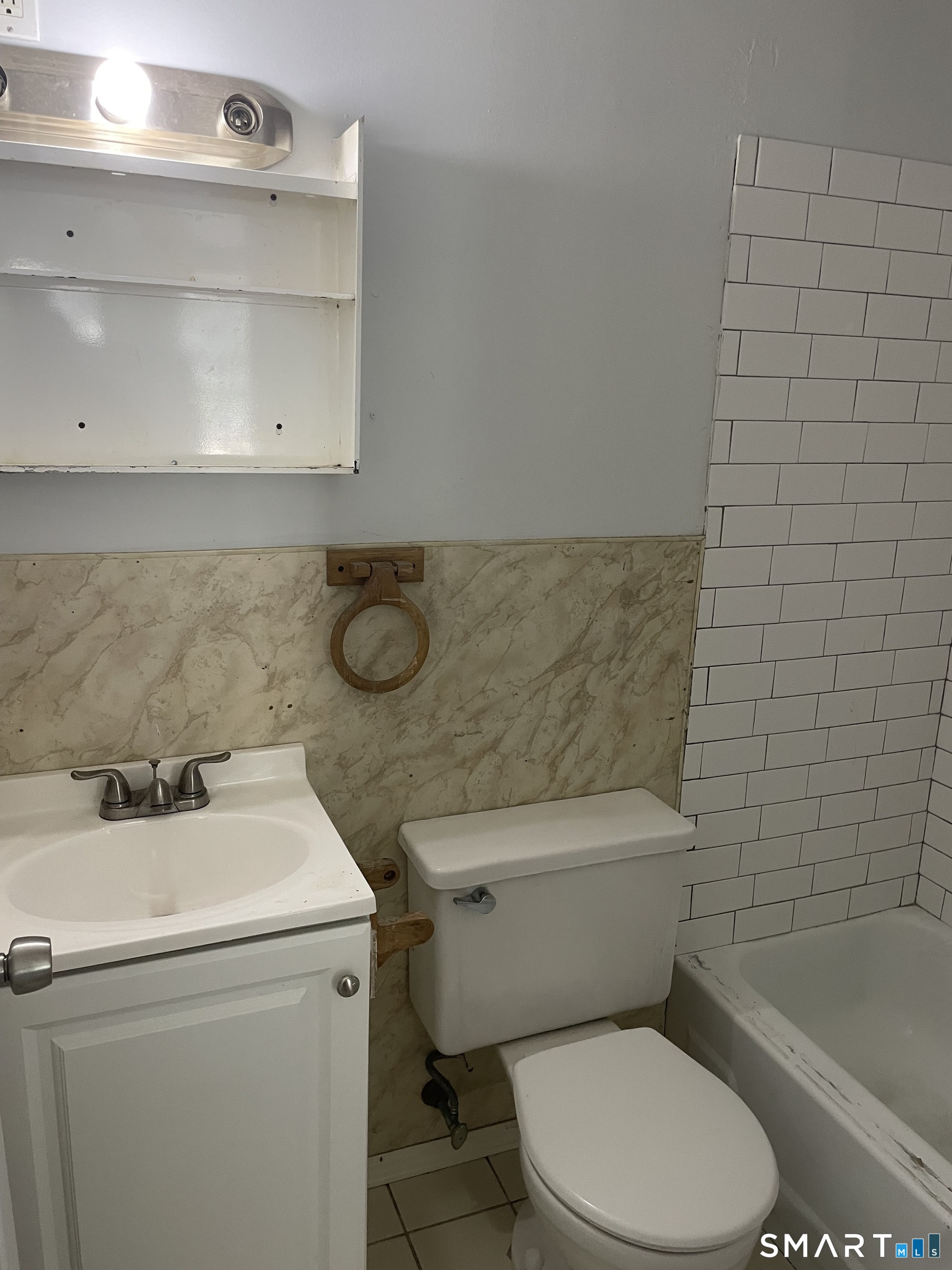 26 Colley Street Waterbury, CT 06708 - Photo 4 of 4