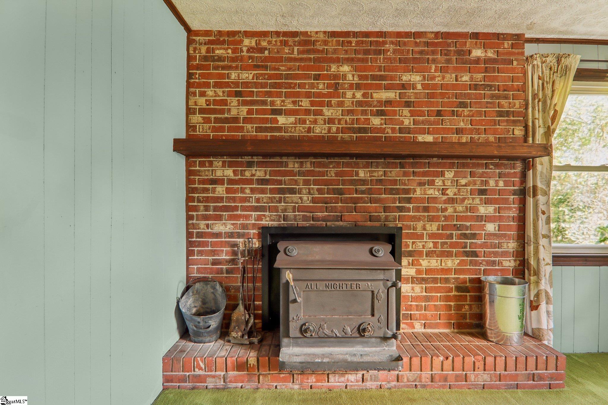 613 Farrs Road Easley, SC 29640 - Photo 6 of 36