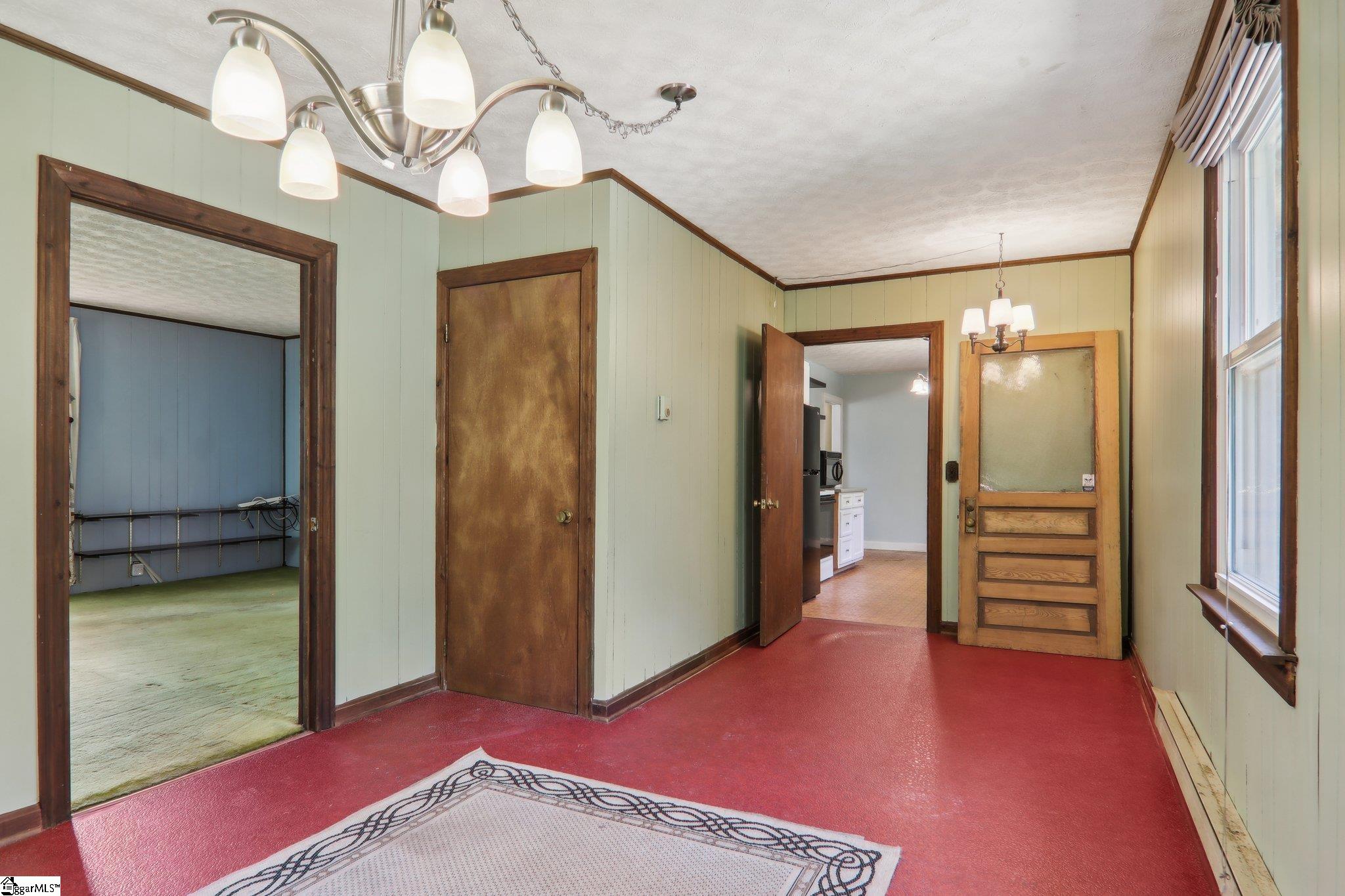613 Farrs Road Easley, SC 29640 - Photo 8 of 36