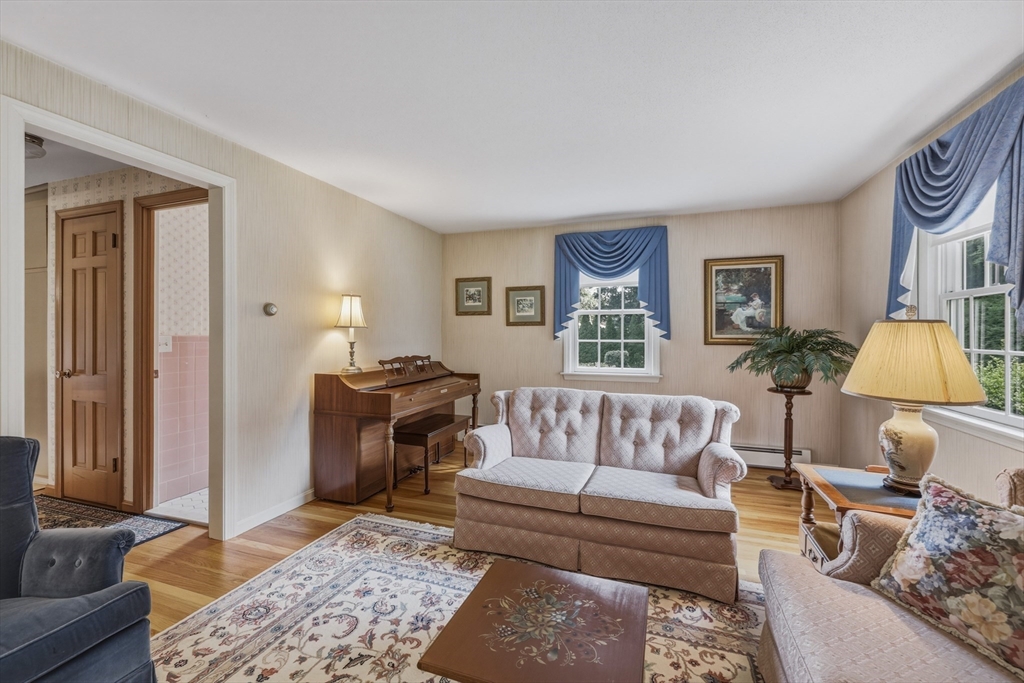 71 Cedar Road Longmeadow, MA 01106 - Photo 18 of 40 Gallery Image 18