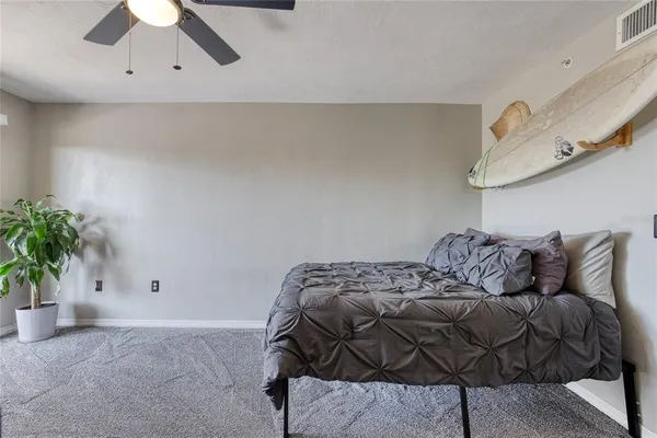 a view of a water fountain in front of a building