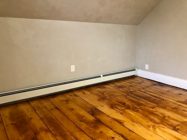 $2,800 | 165 Chestnut Street, Unit 2, Waltham, MA 02453