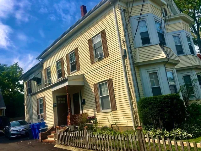 $2,800 | 165 Chestnut Street, Unit 2, Waltham, MA 02453